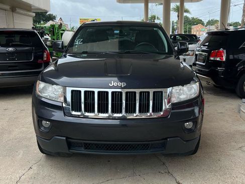 Used 2012 Jeep Grand Cherokee Laredo RWD image 2