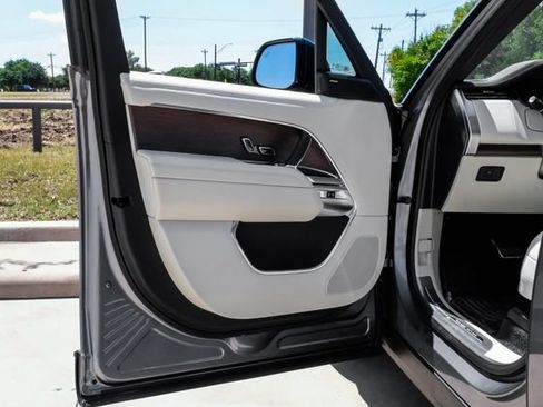 New 2026 Land Rover Range Rover Long Wheelbase SE AWD/4WD image 52