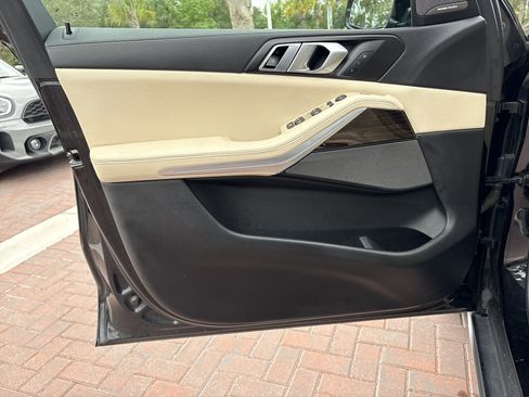 Used 2019 BMW X5 xDrive40i image 14