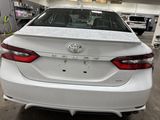 Used 2022 Toyota Camry SE image 4