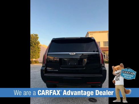 Used 2015 Cadillac Escalade Luxury AWD/4WD image 5