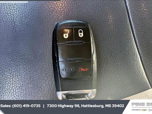 Used 2019 RAM 3500 Tradesman w/ Chrome Appearance Group image 10