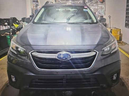 Used 2022 Subaru Outback Premium AWD/4WD image 5