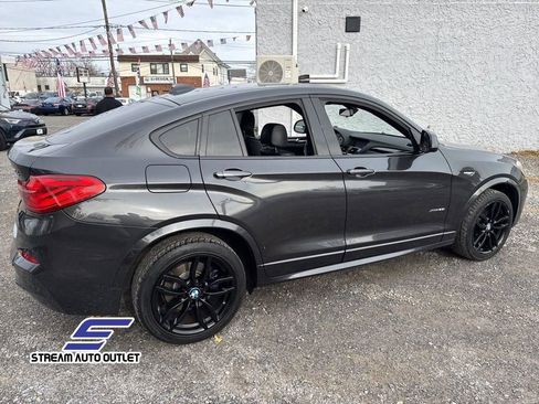 Used 2017 BMW X4 xDrive28i image 12