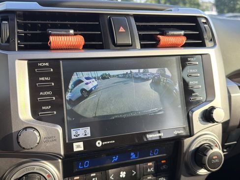 Used 2024 Toyota 4Runner Limited AWD/4WD image 28