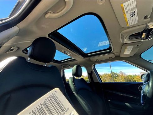 Used 2017 MINI Cooper Clubman S image 19