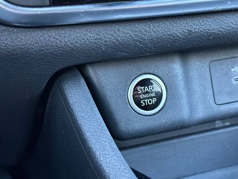 Used 2023 Nissan Rogue SV image 25