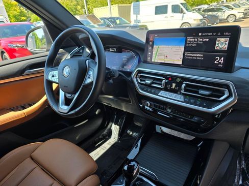 Used 2024 BMW X3 xDrive30i w/ Premium Package w/ZPA AWD/4WD image 12