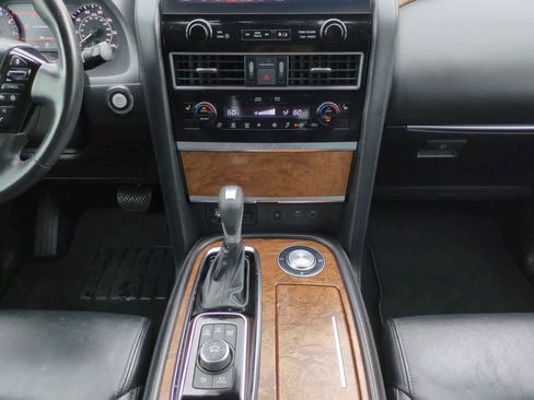 Used 2022 Nissan Armada SL RWD image 19