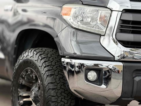 Used 2015 Toyota Tundra SR5 w/ SR5 Upgrade Package RWD image 6