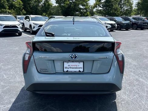 Used 2016 Toyota Prius Two FWD image 5