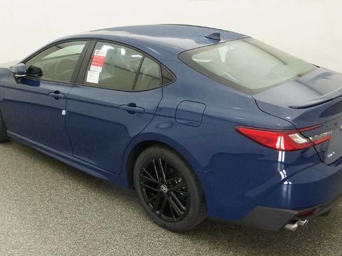 New 2026 Toyota Camry SE FWD image 5
