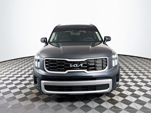 Certified 2023 Kia Telluride S image 2