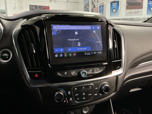 Used 2023 Chevrolet Traverse RS image 28