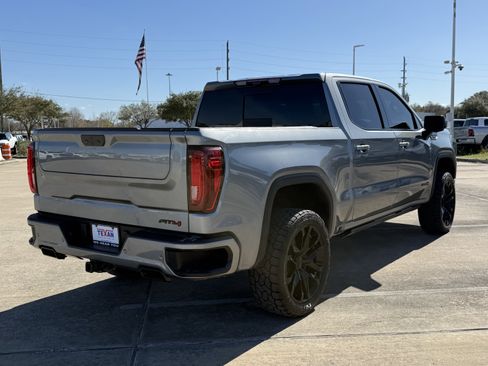 Used 2023 GMC Sierra 1500 AT4 w/ Technology Package image 5