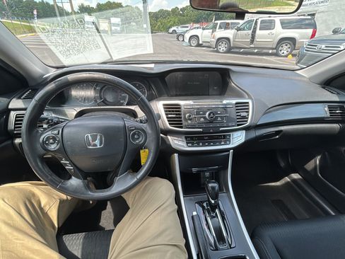 Used 2014 Honda Accord Sport image 20