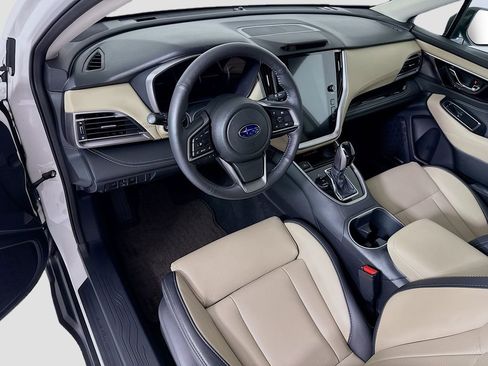 Used 2025 Subaru Outback Limited w/ Tech Package 3 AWD/4WD image 9