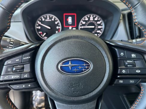 Certified 2025 Subaru Crosstrek 2.5i Limited w/ Crosstrek Mirror Package image 26