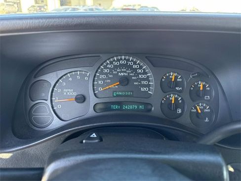 Used 2003 Chevrolet Silverado 1500 2WD Regular Cab w/ Exterior Appearance Pkg image 25