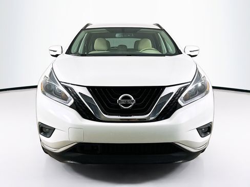 Used 2018 Nissan Murano SV image 2