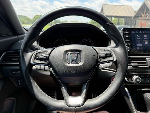 Used 2022 Honda Accord Sport image 7