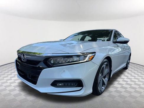 Used 2019 Honda Accord Touring image 1