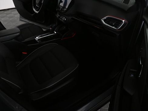 Used 2023 Chevrolet TrailBlazer RS w/ Convenience Package FWD image 20