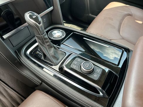 Used 2024 INFINITI QX80 Premium Select w/ All-Season Package RWD image 19