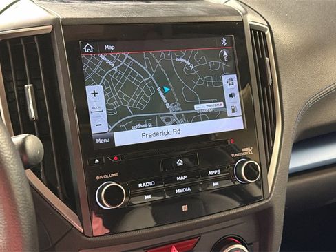 Used 2019 Subaru Crosstrek Hybrid w/ Moonroof Package w/Navigation image 30