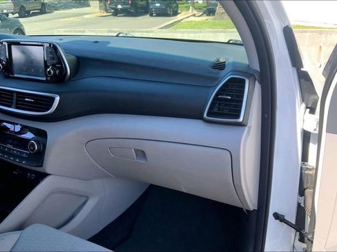 Used 2020 Hyundai Tucson SEL AWD/4WD image 16