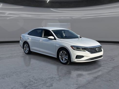 Used 2020 Volkswagen Passat 2.0T S FWD image 2