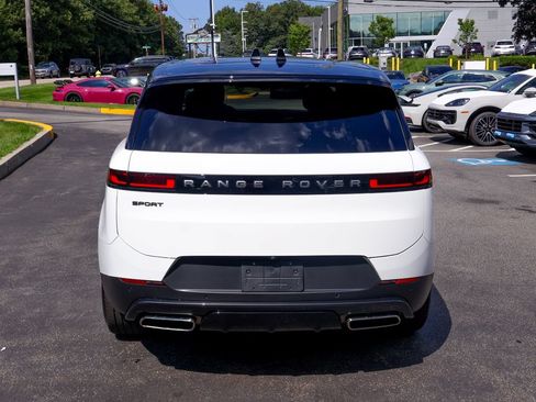 Used 2025 Land Rover Range Rover Sport SE AWD/4WD image 24