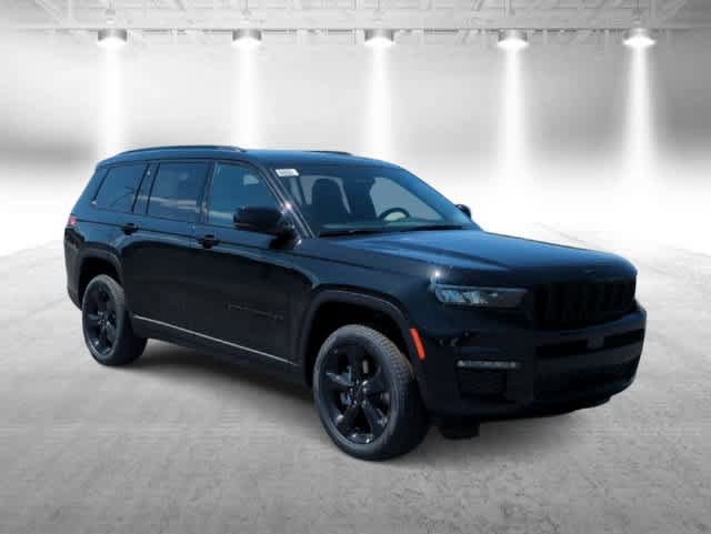 Certified 2025 Jeep Grand Cherokee L Limited w/ Black Appearance Package AWD/4WD image 2