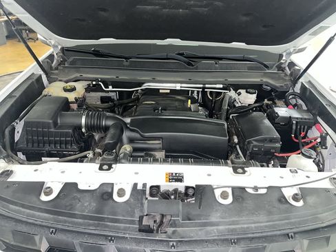 Used 2022 Chevrolet Colorado LT w/ Fleet Safety Package image 12