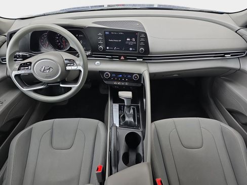 Used 2023 Hyundai Elantra SEL FWD image 10