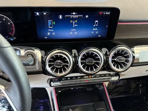 Certified 2026 Mercedes-Benz GLB 250 4MATIC image 30