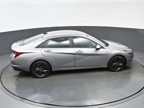 Certified 2023 Hyundai Elantra SEL FWD image 37