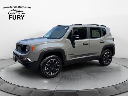 Used 2023 Jeep Renegade Latitude AWD/4WD image 7