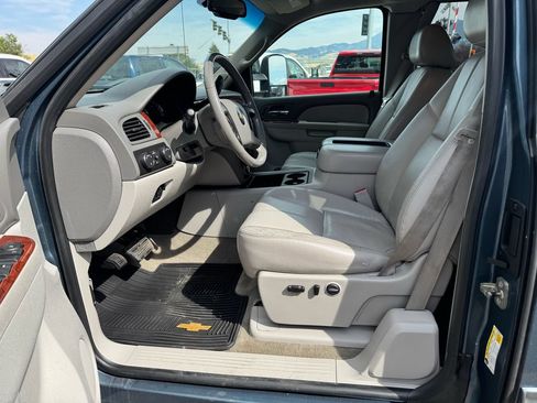 Used 2011 Chevrolet Silverado 3500 LTZ w/ LTZ Plus Package AWD/4WD image 5