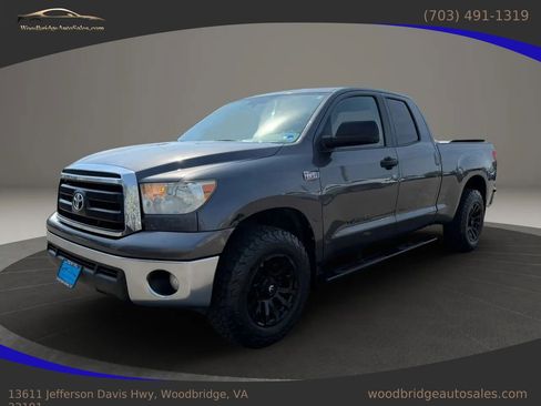 Used 2012 Toyota Tundra 4x4 Double Cab w/ Tow Pkg image 8
