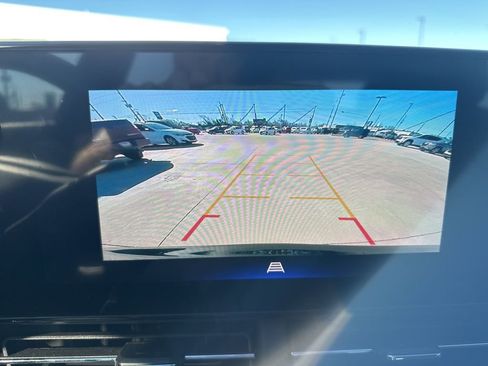 Used 2025 Chevrolet Trax LT w/ Driver Confidence Package image 15