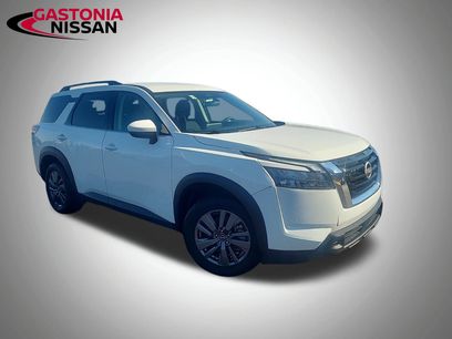 Used 2024 Nissan Pathfinder SV
