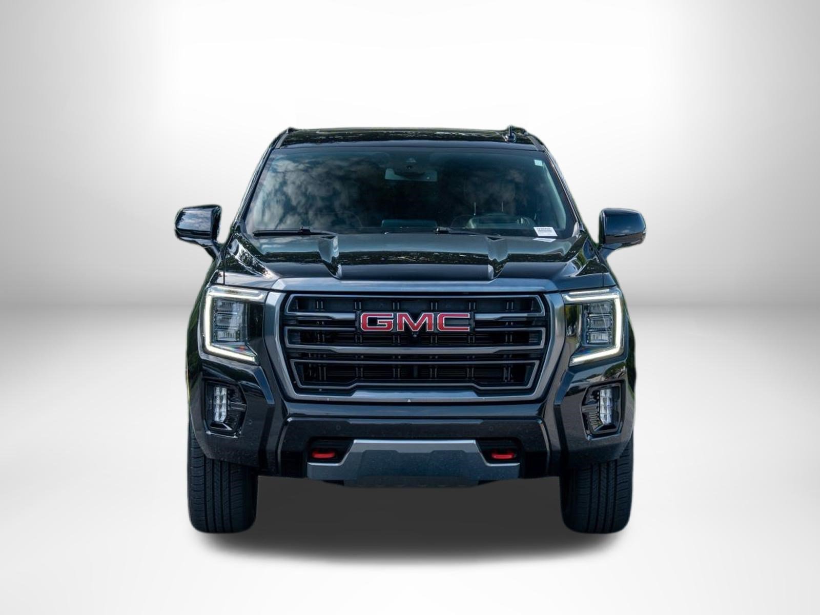 Used 2024 GMC Yukon AT4 w/ Technology Package AWD/4WD image 2