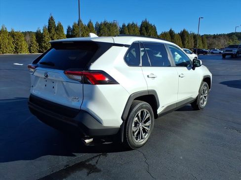 Used 2024 Toyota RAV4 XLE Premium image 3