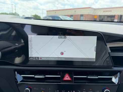 New 2026 Kia Niro EX FWD image 12