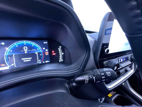 Used 2025 Toyota Grand Highlander AWD image 19