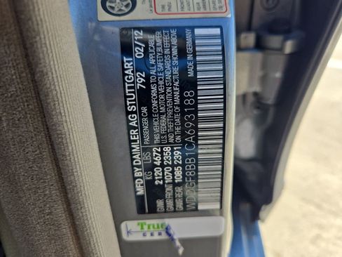 Used 2012 Mercedes-Benz C 300 Sport image 33