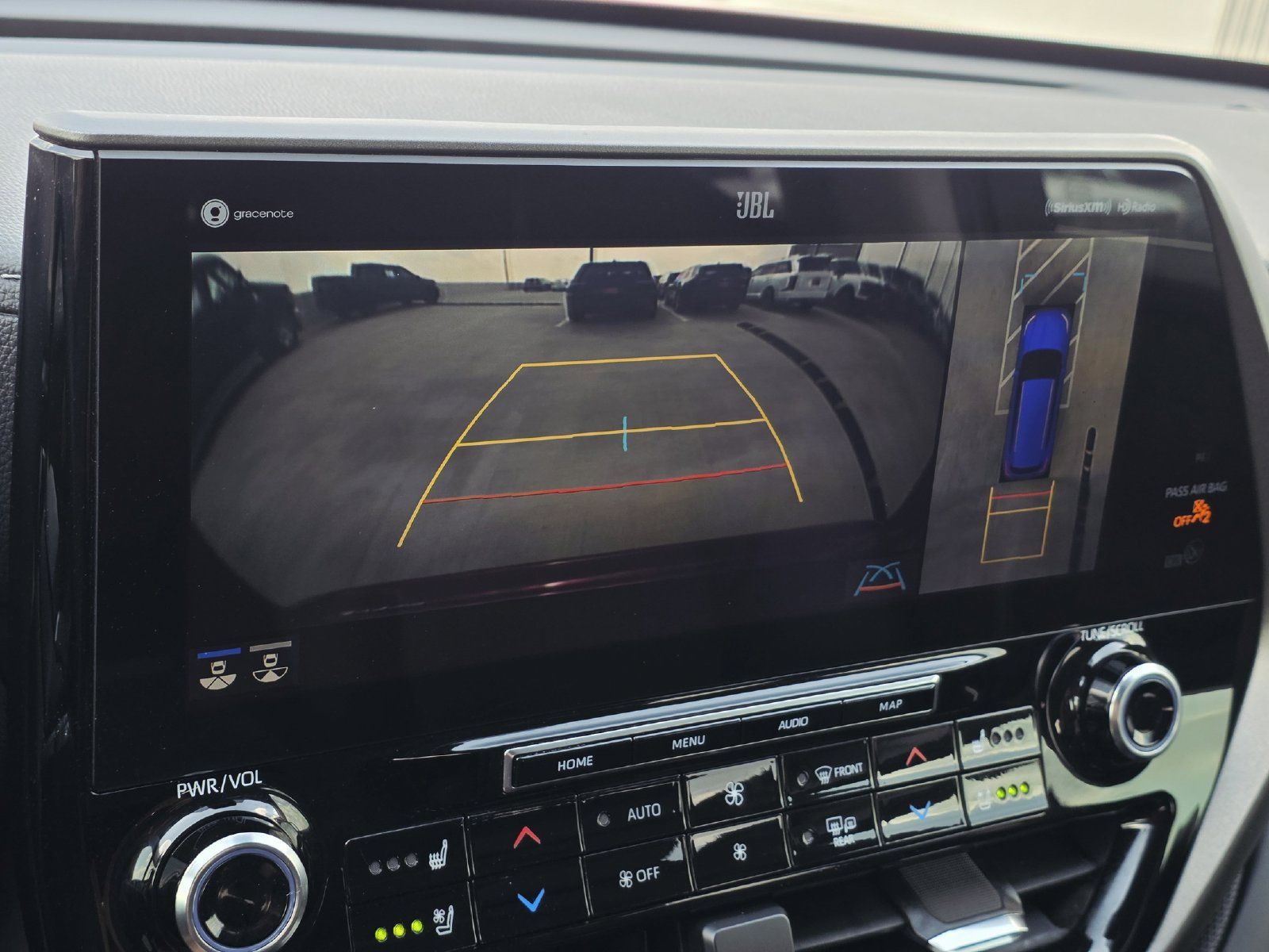 Used 2021 Toyota Highlander Limited FWD image 25