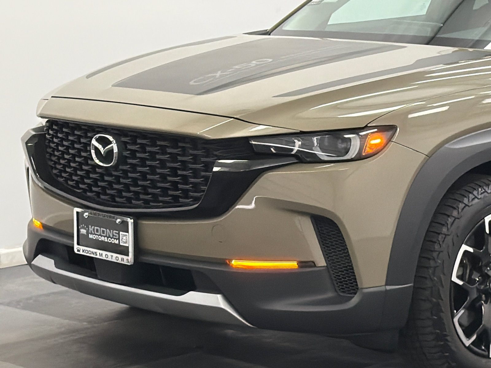 Used 2023 MAZDA CX-50 Meridian Edition w/ Apex Package AWD/4WD image 2