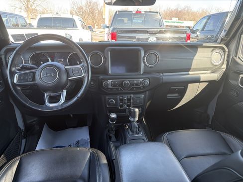 Used 2023 Jeep Wrangler Sahara w/ Cold Weather Group image 15